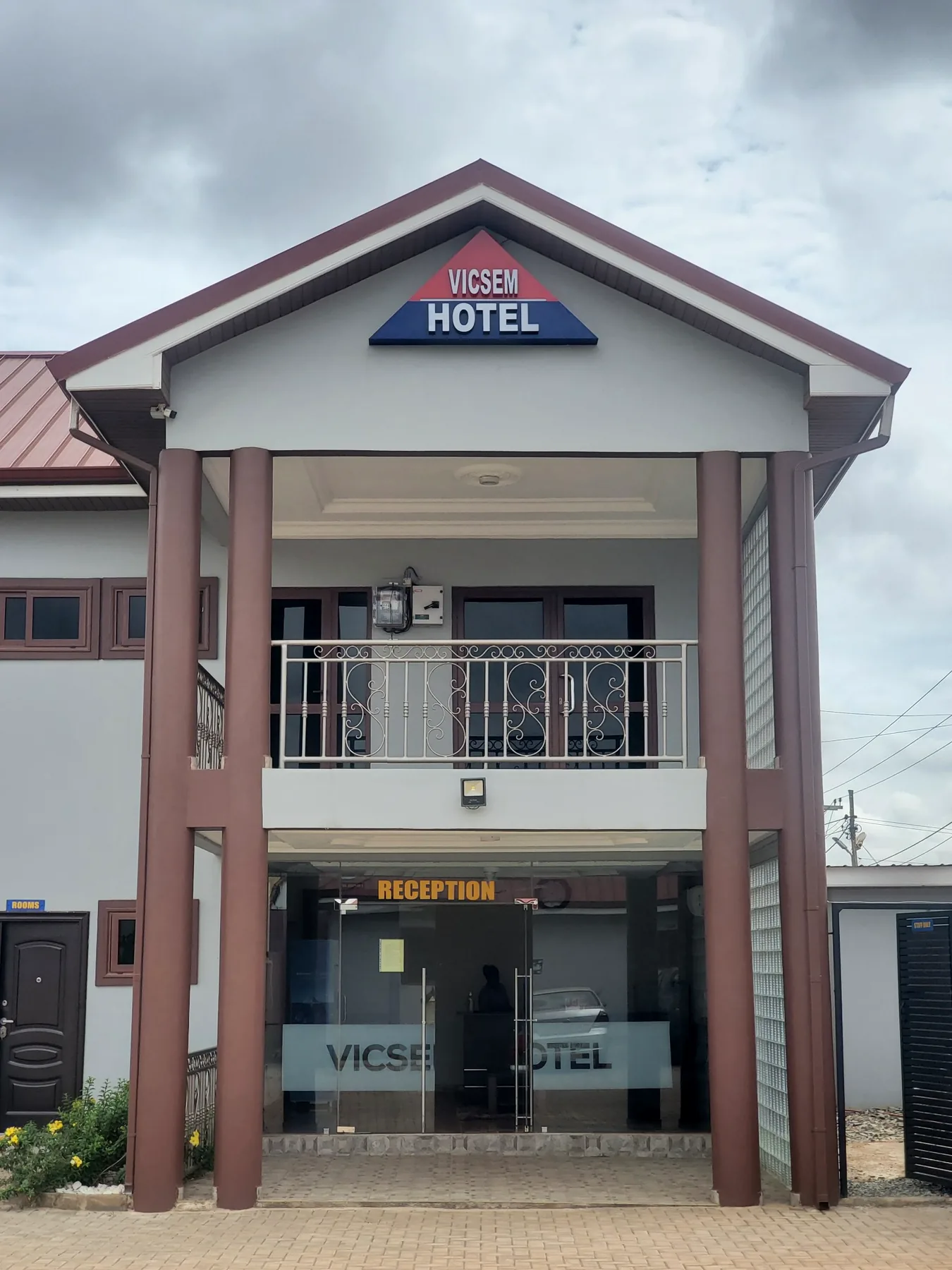 Vicsem Hotel reception entrance
